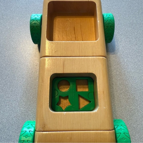 Automoblox Modular T9 Wood Car Pickup Truck Toy - Picture 6 of 12